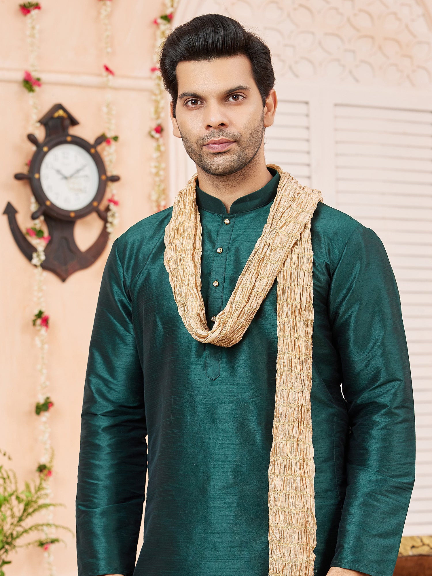 Festive Green Kurta Pajama With Stole