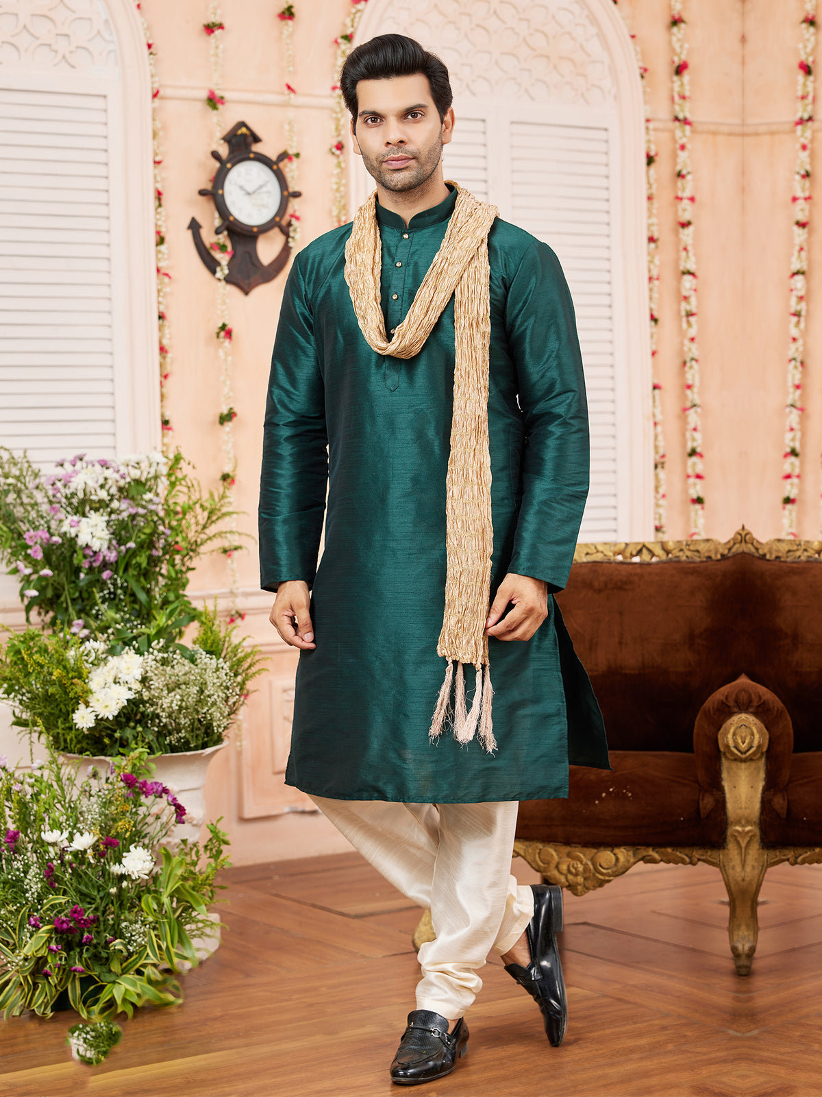 Festive Green Kurta Pajama With Stole
