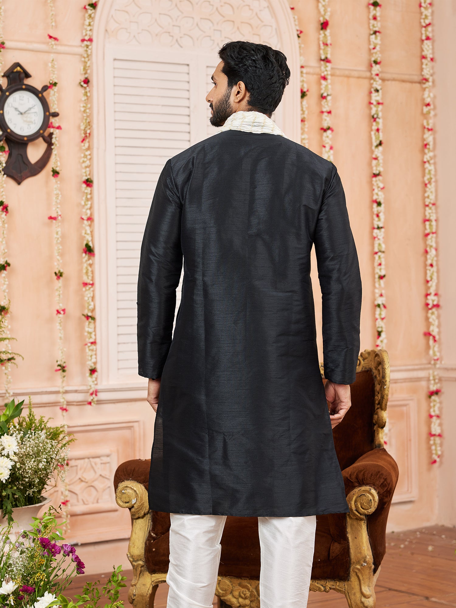 Black Festive Wear Kurta Pajama With Stole