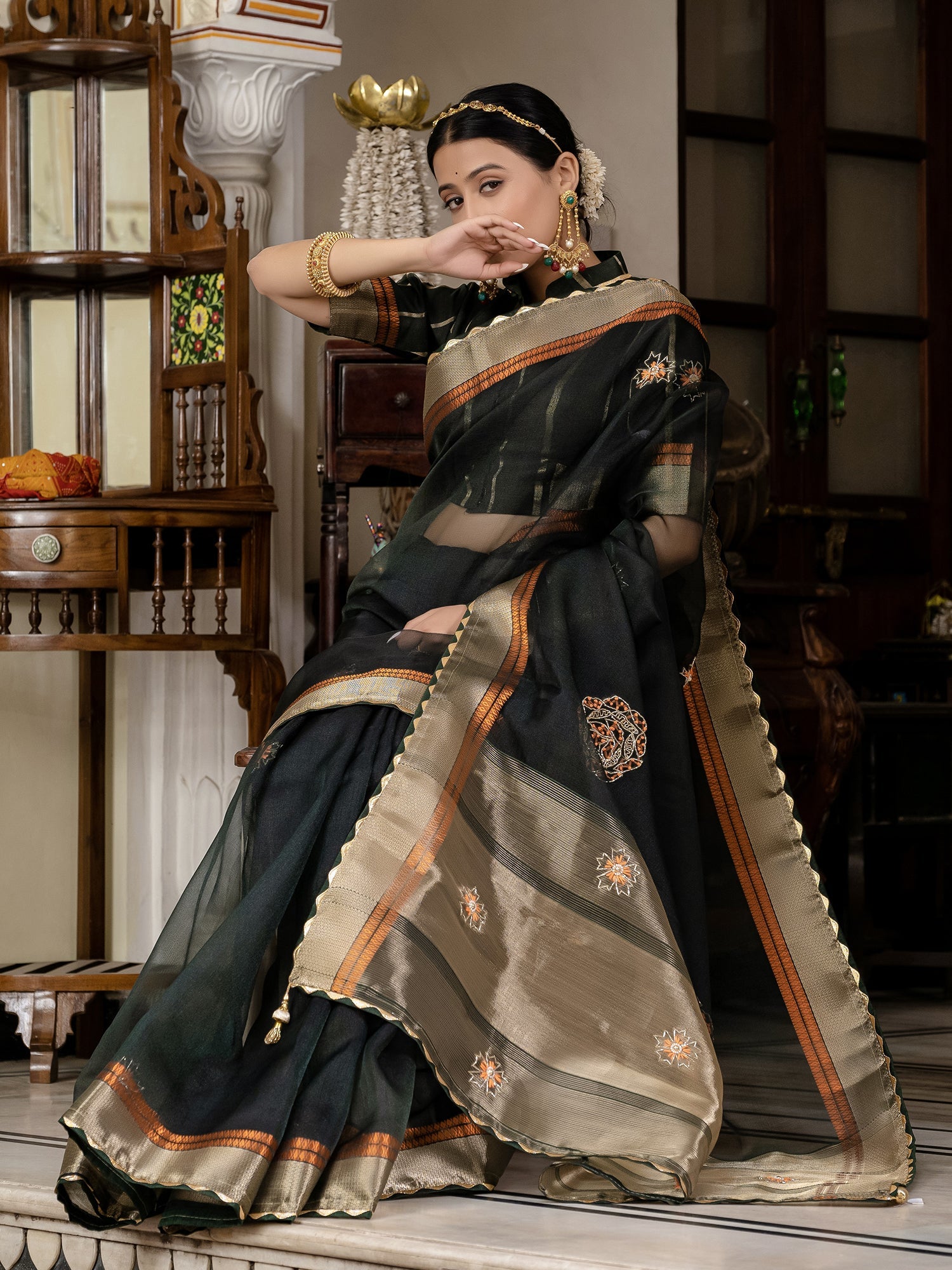 Black Linen Cutdana Woven Work Saree