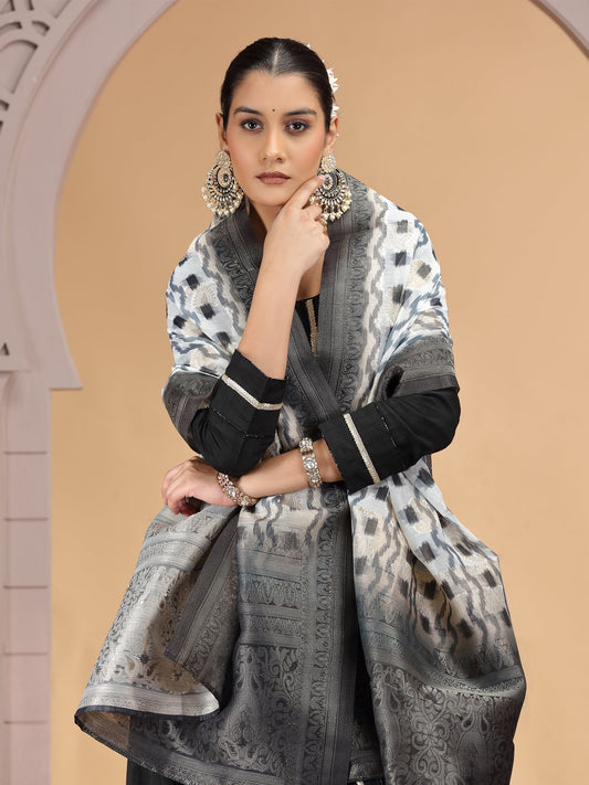 Black Embroidered Party Wear Salwar Kameez